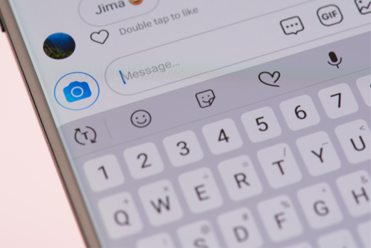 instagram message writing and using some emojis wit like icon under the message